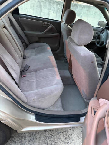 1998 Toyota Camry LE V6