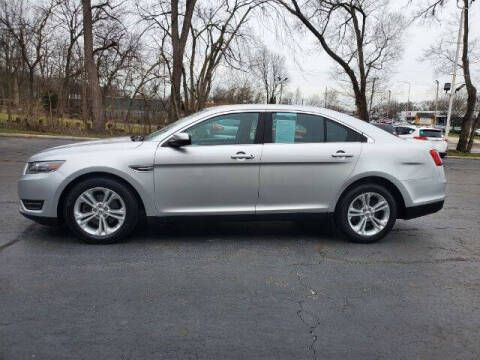 2018 Ford Taurus SEL