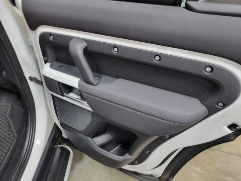 2023 Land Rover Defender 110 30th Anniversary Edition