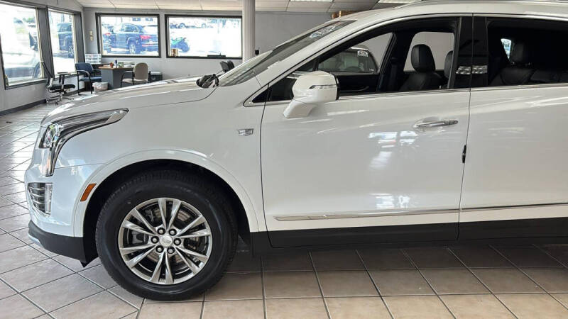 2022 Cadillac XT5 Premium Luxury