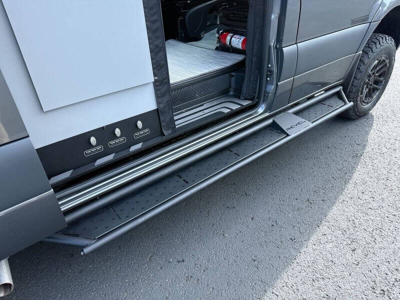 2025 Mercedes-Benz Sprinter
