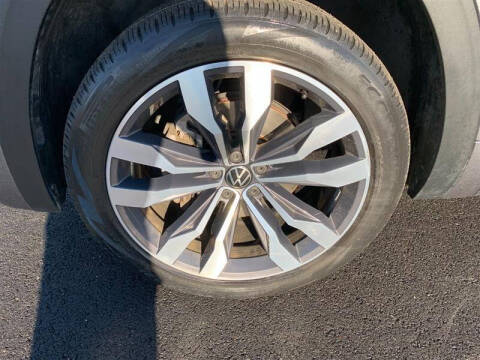 2020 Volkswagen Atlas Cross Sport V6 SEL Premium R-Line 4Motion