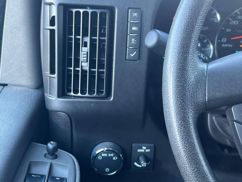 2024 Chevrolet Express 3500