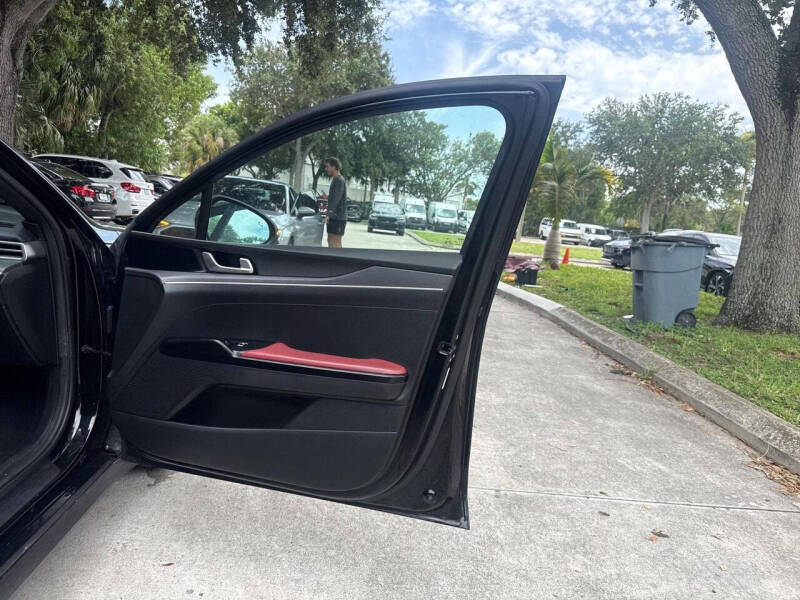 2023 Kia K5