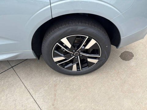 2026 Volvo XC60 B5 Core