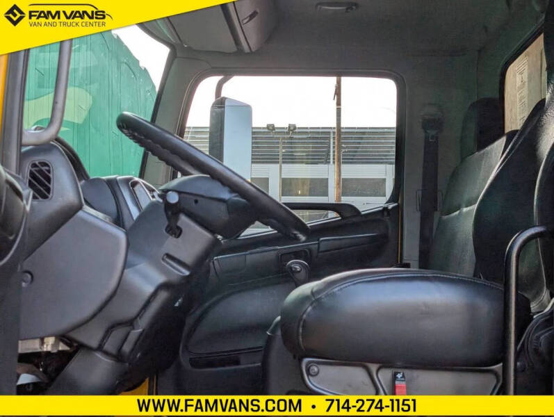 2020 Hino 268A