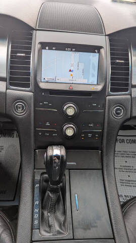 2016 Ford Taurus SEL