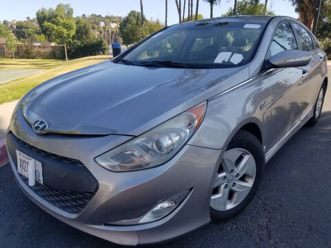 2012 Hyundai Sonata Hybrid for sale at Trini-D Auto Sales Center in San Diego CA