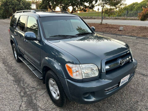2005 Toyota Sequoia SR5
