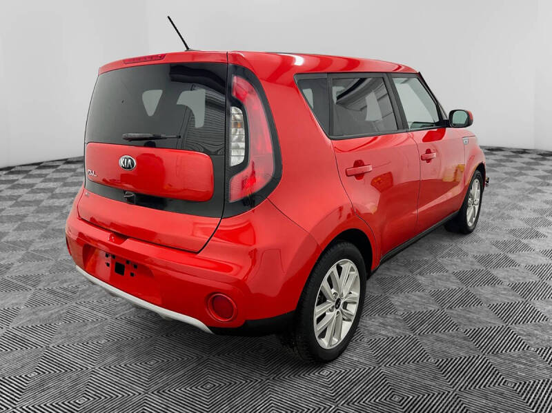 2019 Kia Soul +