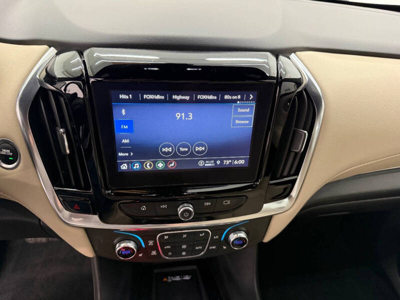 2022 Chevrolet Traverse LT Leather