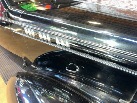 1936 Oldsmobile F-36