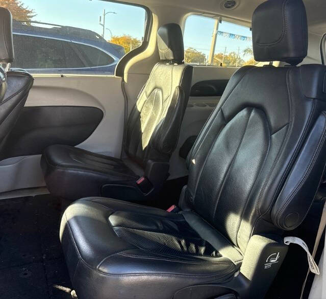 2018 Chrysler Pacifica Touring L Plus