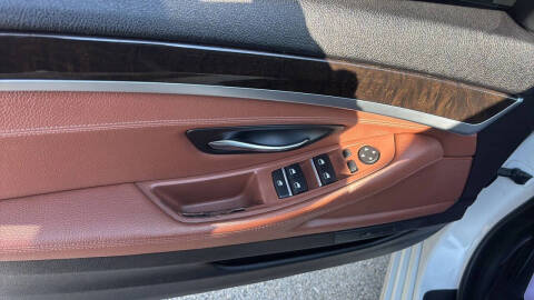 2016 BMW 5 Series 528i xDrive