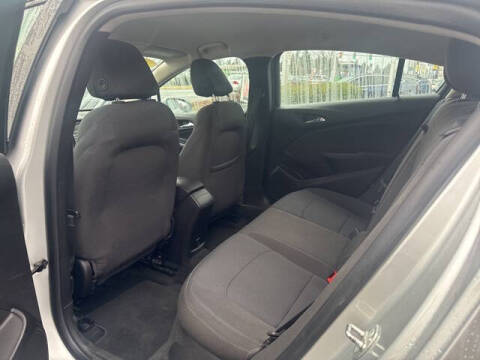 2018 Chevrolet Cruze LT Auto