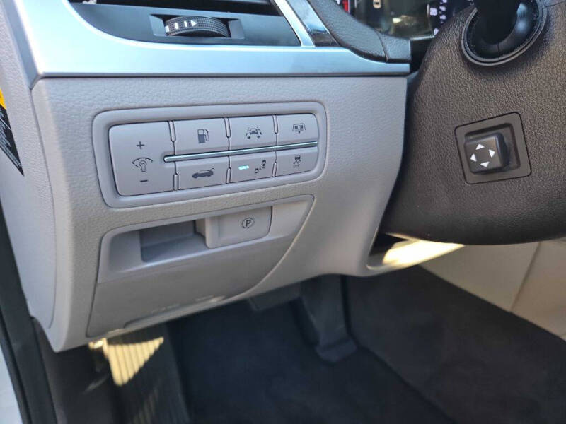 2015 Hyundai Genesis