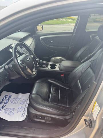 2019 Ford Taurus SEL