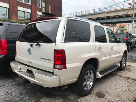 2004 Cadillac Escalade