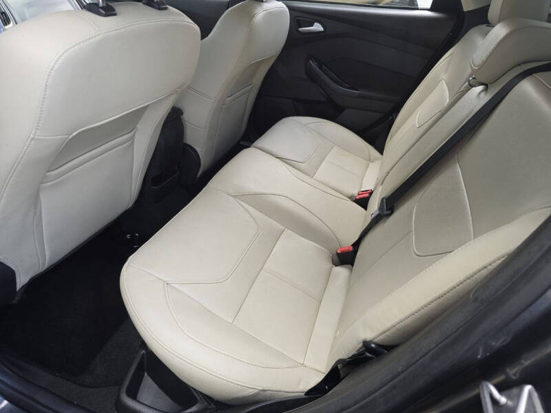 2017 Ford Focus Titanium