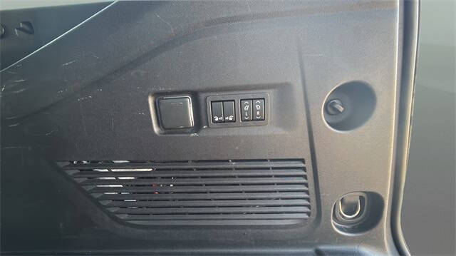 2023 GMC Yukon XL AT4