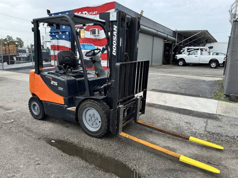 2007 Doosan D25s-5