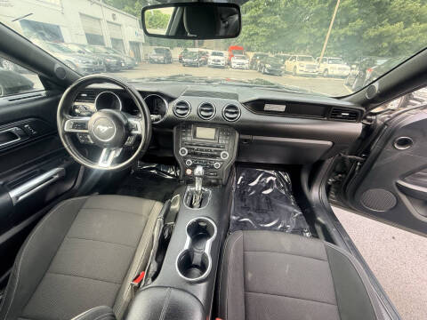 2015 Ford Mustang V6