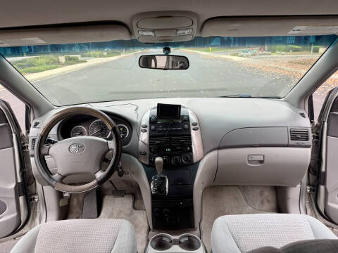 2007 Toyota Sienna CE 7-Passenger