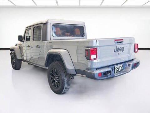 2022 Jeep Gladiator Sport