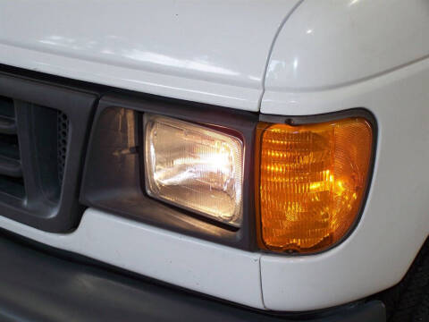 2005 Ford E-Series E-350 SD