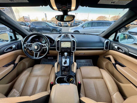 2016 Porsche Cayenne S