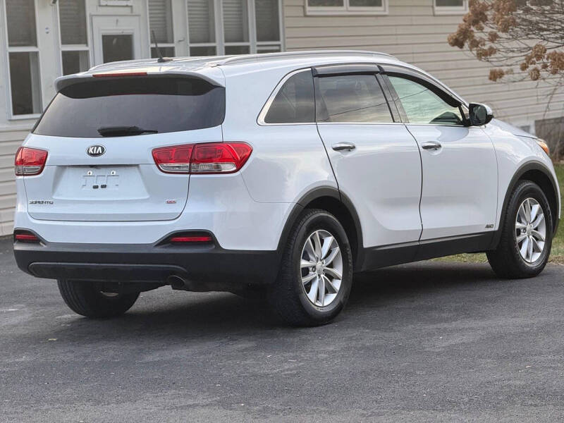 2017 Kia Sorento LX