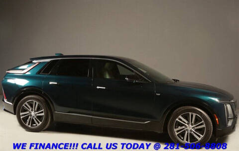 2024 Cadillac LYRIQ Luxury 1