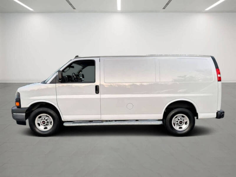 2024 GMC Savana 2500
