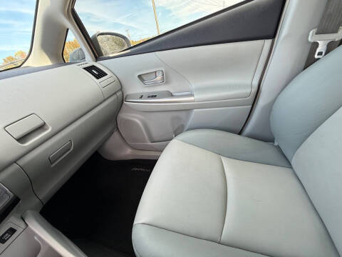 2012 Toyota Prius v Three