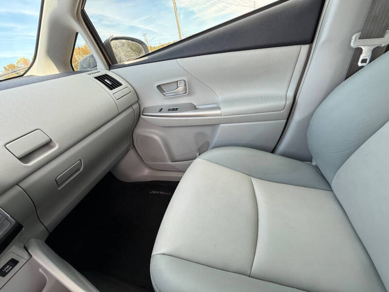 2012 Toyota Prius v Three