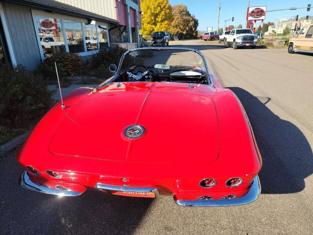 1962 Chevrolet Corvette 27
