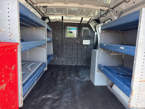 2009 Ford E250 CARGO VAN