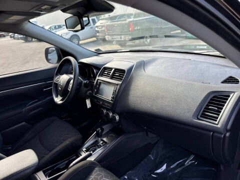 2022 Mitsubishi Outlander Sport ES