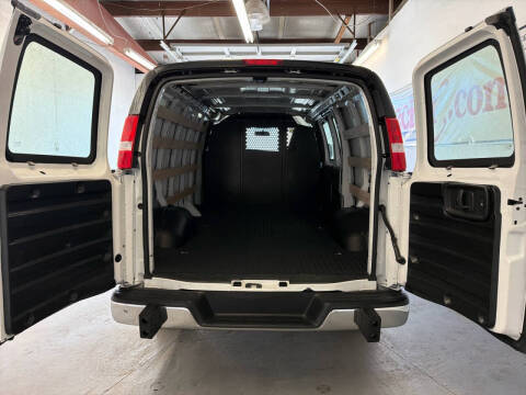 2024 Chevrolet Express 2500