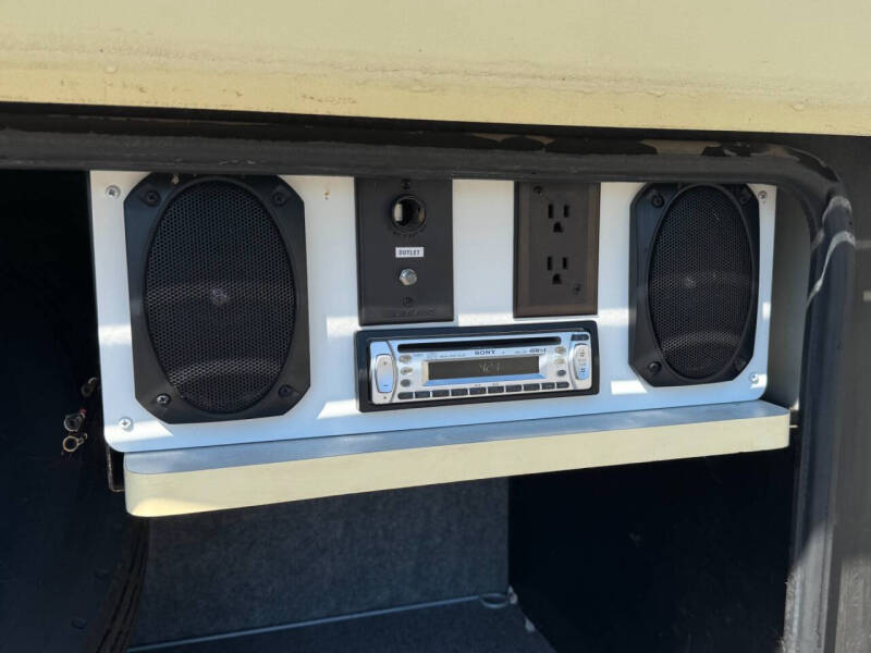 2002 Freightliner XCS Chassis