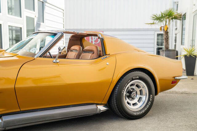 1973 Chevrolet Corvette 16