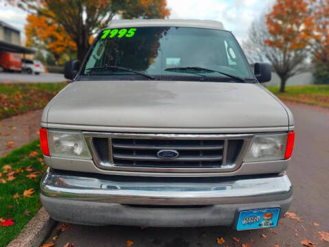 2003 Ford E-Series E-250 SD