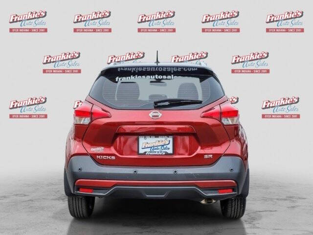 2020 Nissan Kicks SR