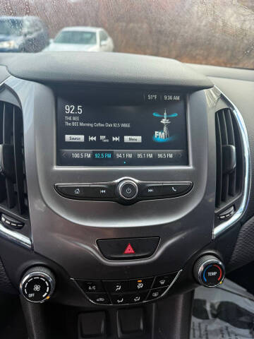 2017 Chevrolet Cruze LT Auto