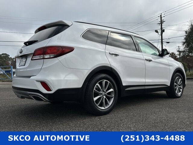 2018 Hyundai Santa Fe SE