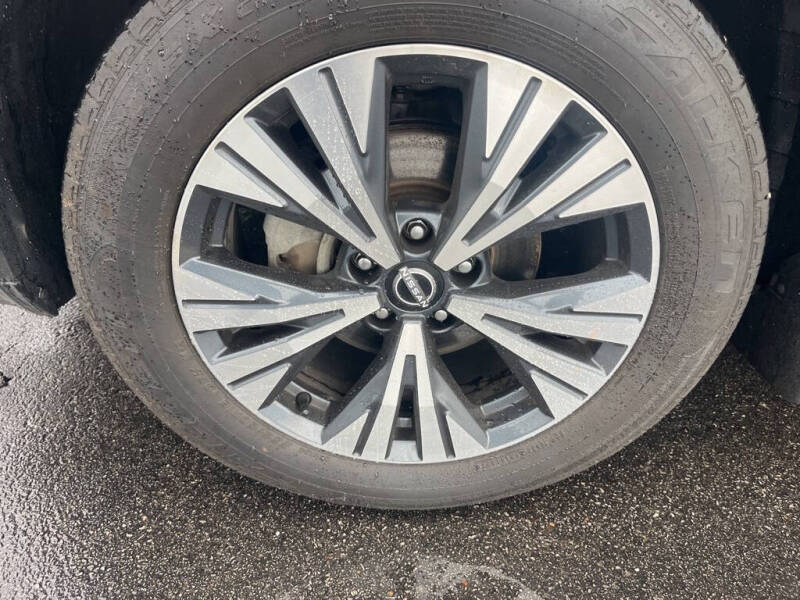 2022 Nissan Rogue SV