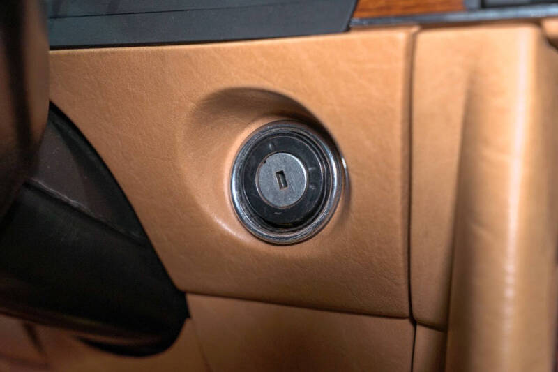 1982 Mercedes-Benz 380-Class 380 SL