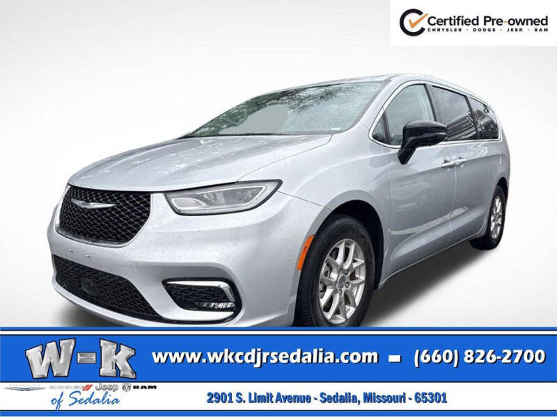 2024 Chrysler Pacifica Touring L