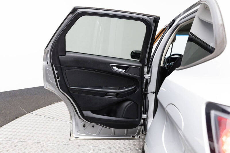 2016 Ford Edge SE