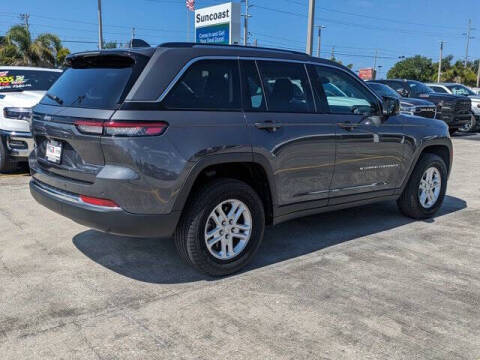 2024 Jeep Grand Cherokee Laredo